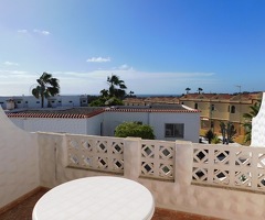 Obergeschossapartment mit Meerblick und Garage