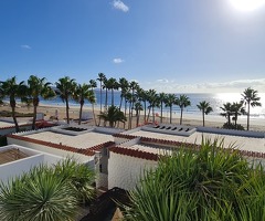 Eckduplex mit Meerblick direkt am Strand