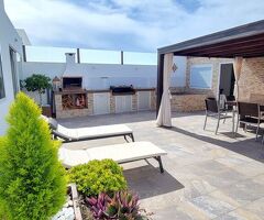 Modernes Einfamilienhaus mit großem Wohnraum und windgeschützer Terrasse Costa Calma