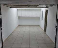 Garage mit Büro Solymar Palmeras