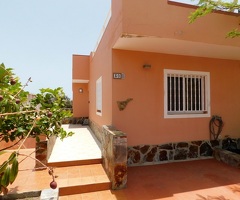Mehrfamilienhaus mit zusätzlich separaten Bungalows und Gemeinschaftspool Costa Calma