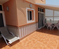 Mehrfamilienhaus mit zusätzlich separaten Bungalows und Gemeinschaftspool Costa Calma